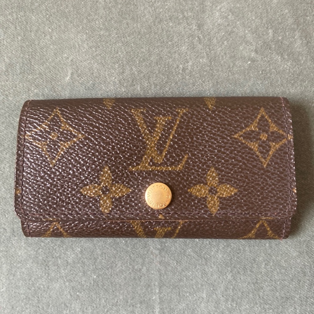Authentic Monogram Louis Vuitton Multiclés 4 Key Holder